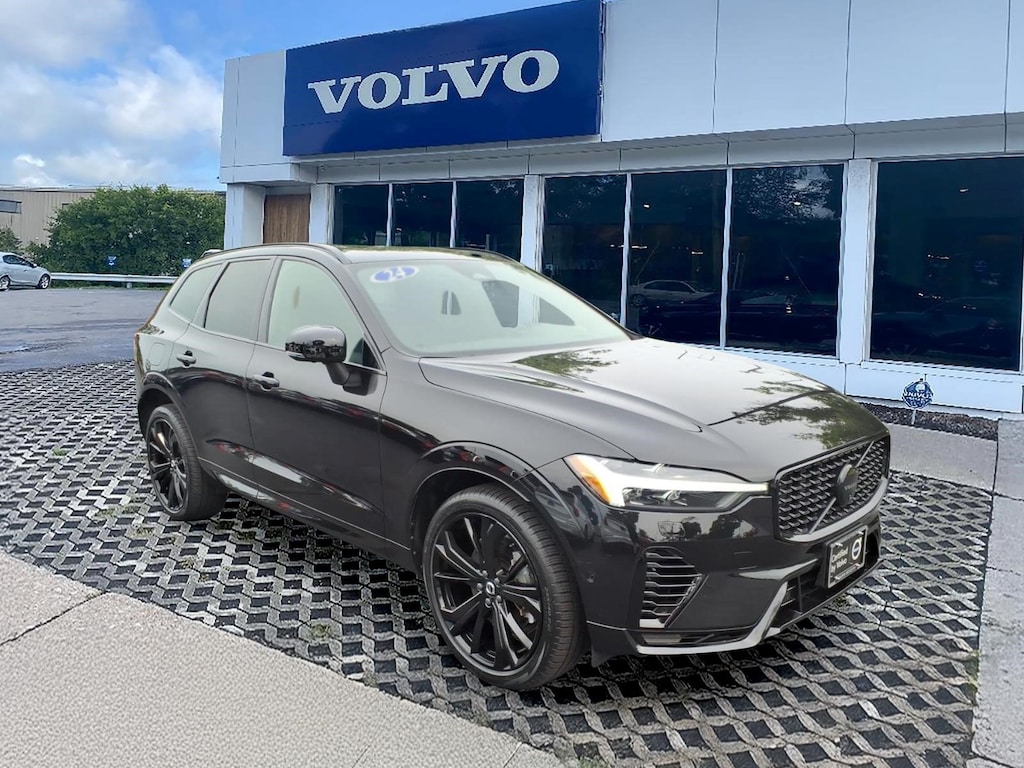 Certified 2024 Volvo XC60 Recharge Plug-In Hybrid Ultimate Black Edition T8 eAWD PHEV Ultimate Black Edition