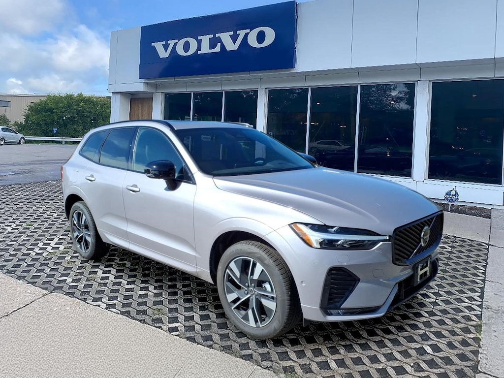 New 2026 Volvo XC60 Plus B5 AWD Plus