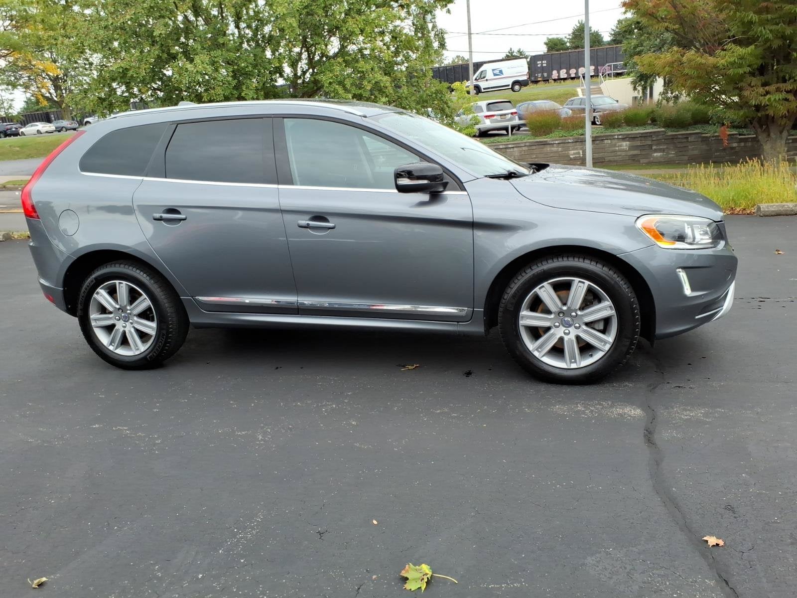 Used 2017 Volvo XC60 T6 Dynamic with VIN YV449MRRXH2042592 for sale in Rochester, NY