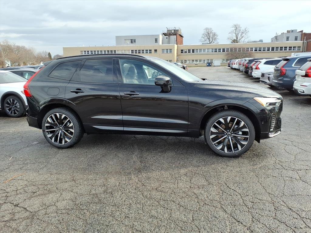 New 2026 Volvo XC60 B5 Ultra SUV
