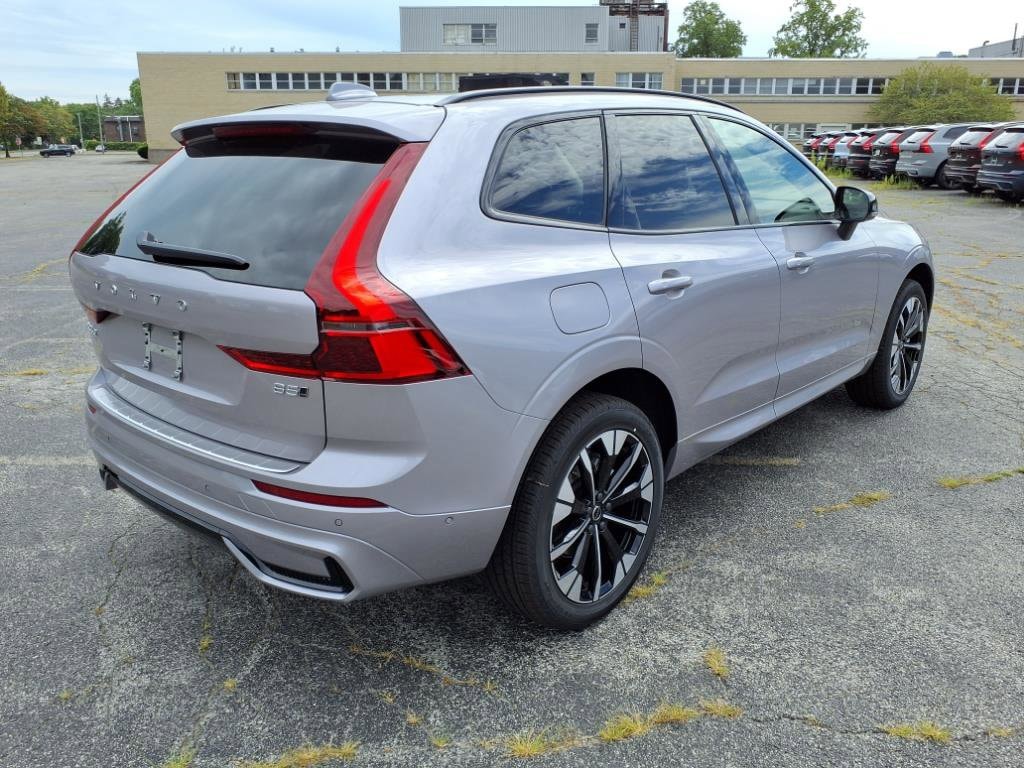 New 2026 Volvo XC60 B5 Plus SUV