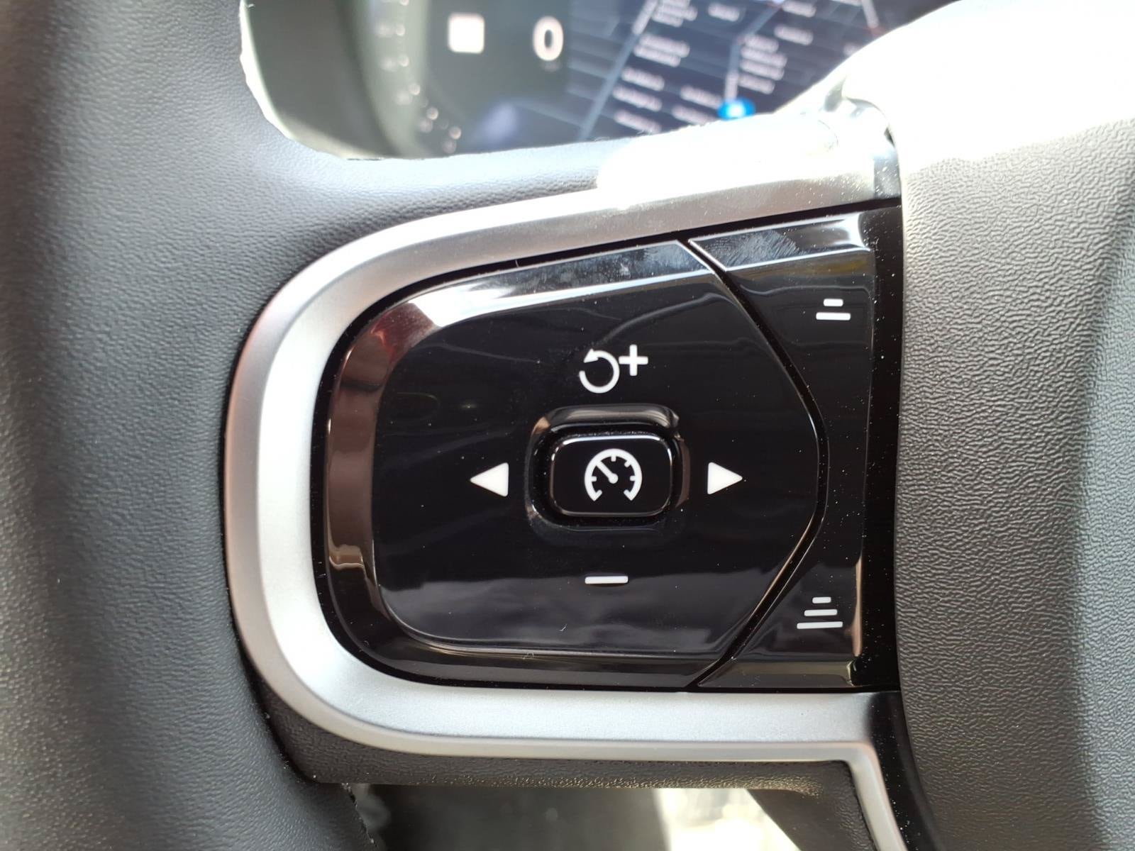 2026 Volvo XC90 Plus - Photo 16