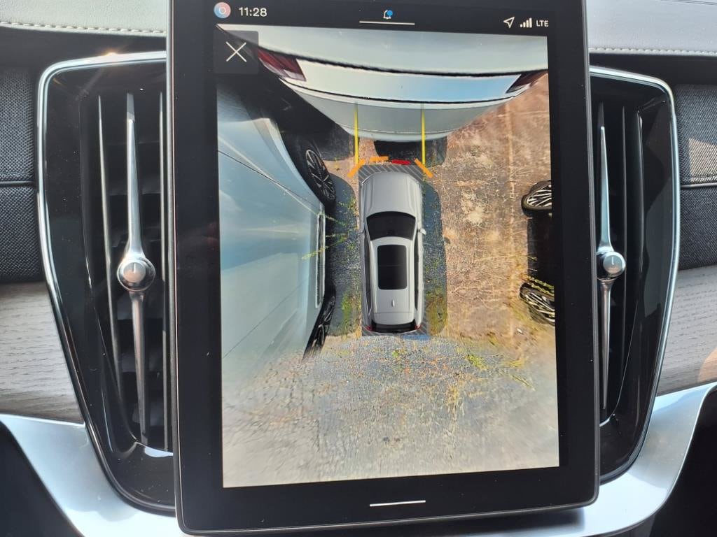 2026 Volvo XC90 Plus - Photo 28