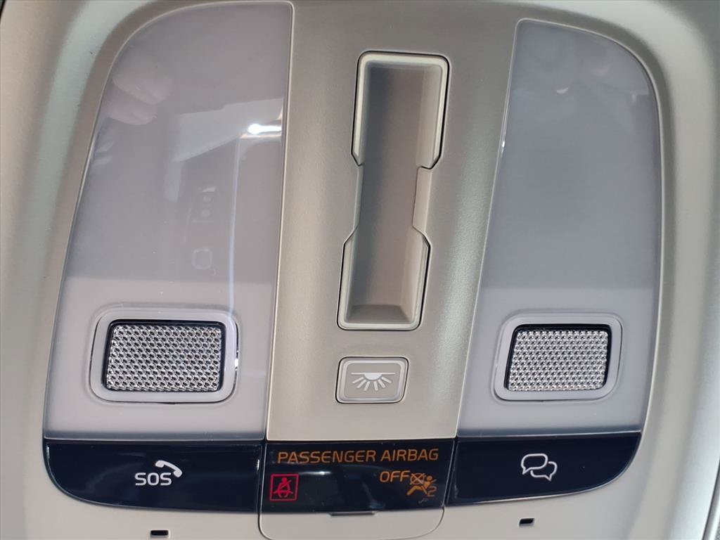 2026 Volvo XC60 Plus - Photo 27