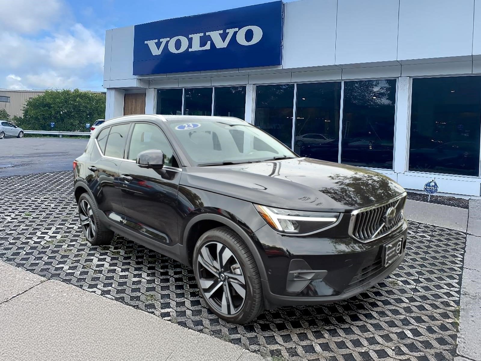 2023 Volvo XC40