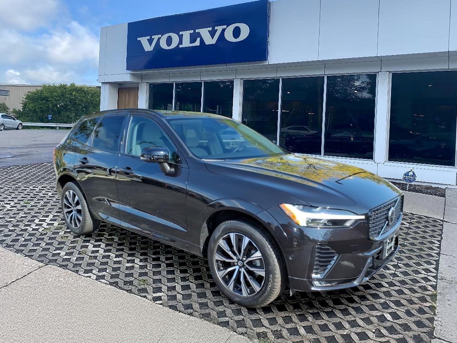 2024 Volvo XC60 Plus