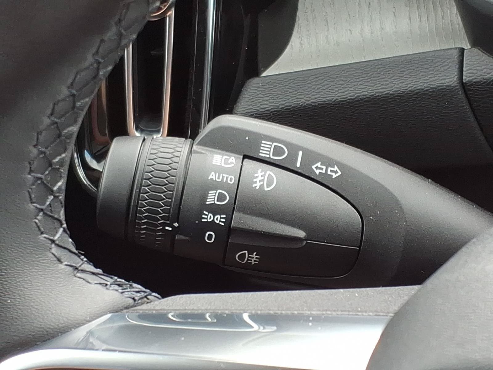 2026 Volvo XC40 Plus - Photo 21