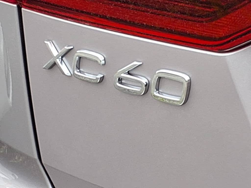 2026 Volvo XC60 Plus - Photo 10
