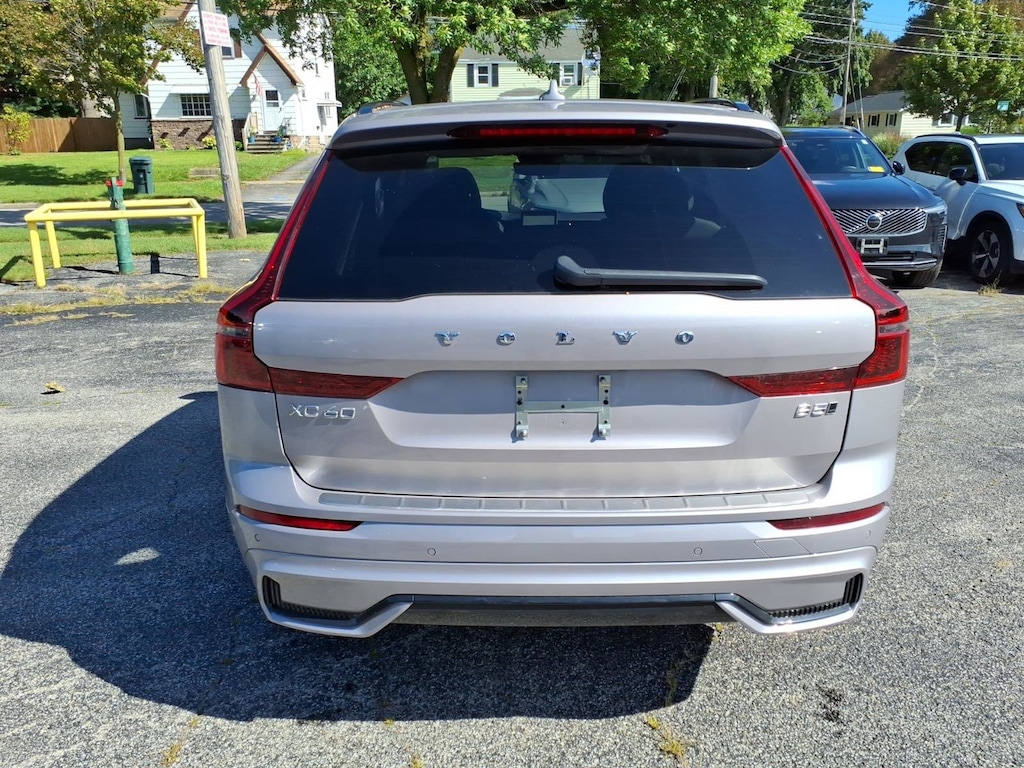 New 2026 Volvo XC60 Plus B5 AWD Plus