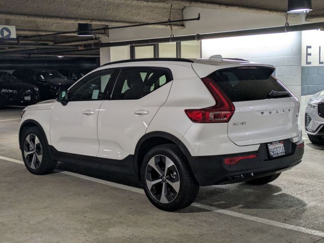 2026 Volvo XC40 Plus - Photo 5