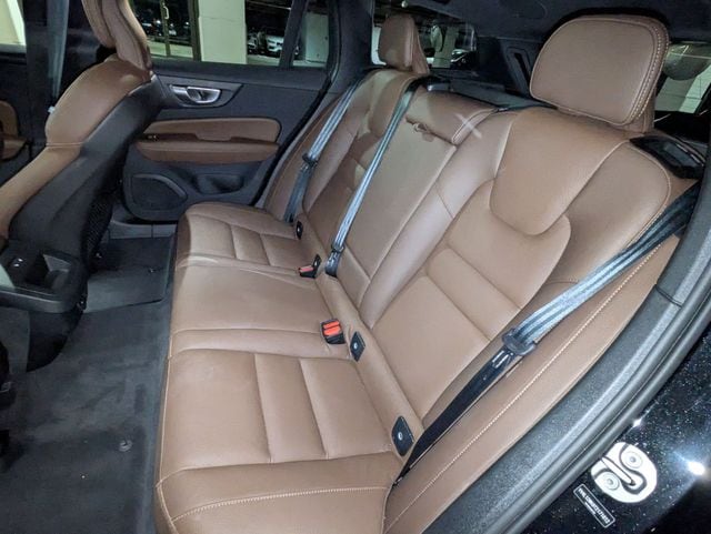 2026 Volvo V60 Cross Country Plus - Photo 26