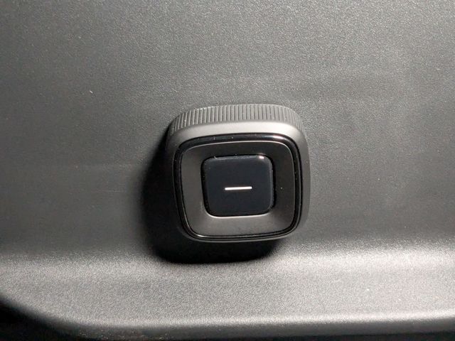 2025 Volvo EX30 Ultra - Photo 14