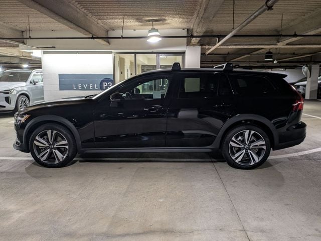 2026 Volvo V60 Cross Country Plus - Photo 6