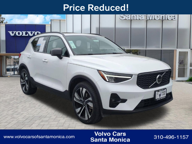 2023 Volvo XC40