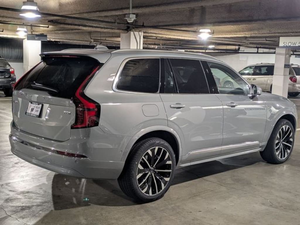New 2026 Volvo XC90 plug-in hybrid T8 Plus 6-Seater SUV