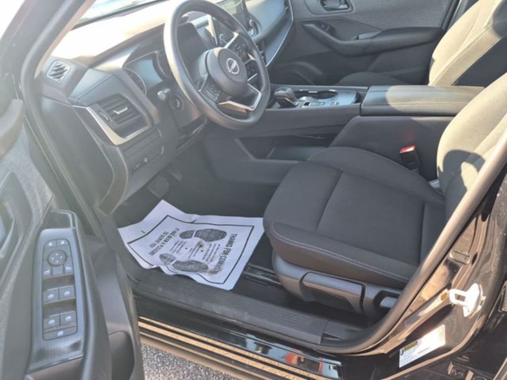 Used 2023 Nissan Rogue S SUV
