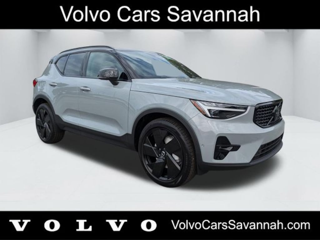 New 2026 Volvo XC40 B5 Ultra Black Edition SUV