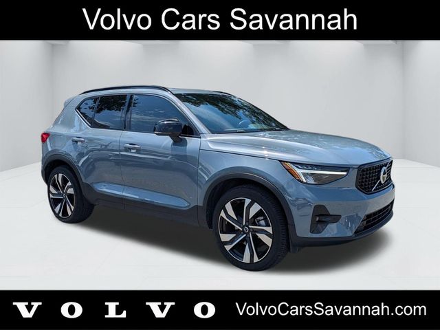 2023 Volvo XC40