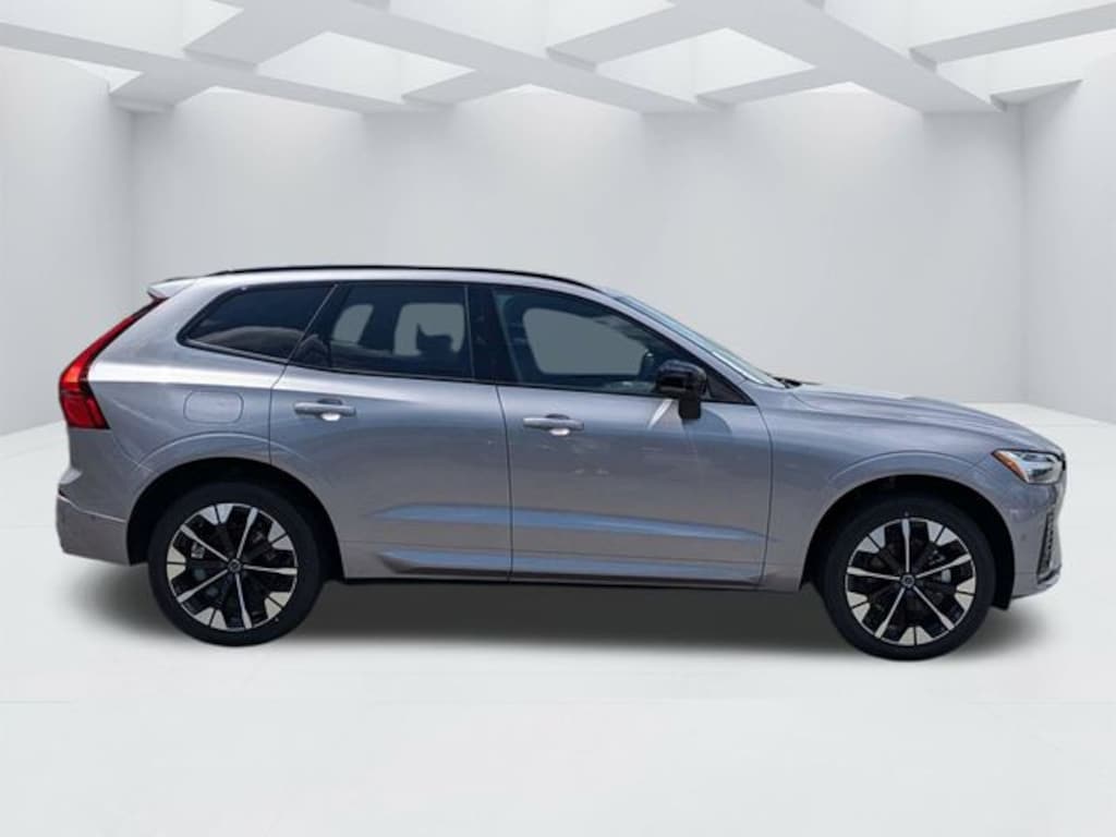 New 2026 Volvo XC60 B5 Plus SUV