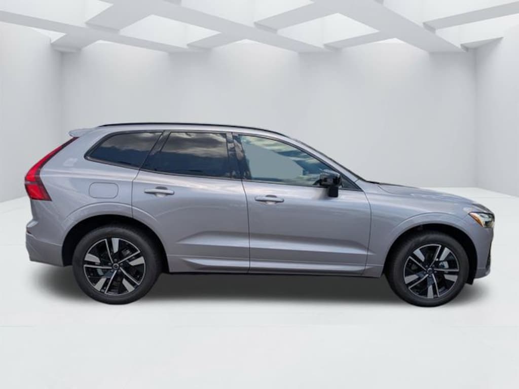 New 2026 Volvo XC60 B5 Core SUV