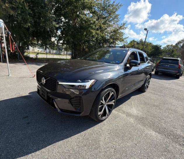  Volvo XC60 Plug-In Hybrid