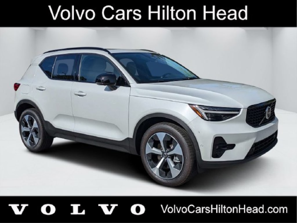New 2026 Volvo XC40 B5 Plus SUV