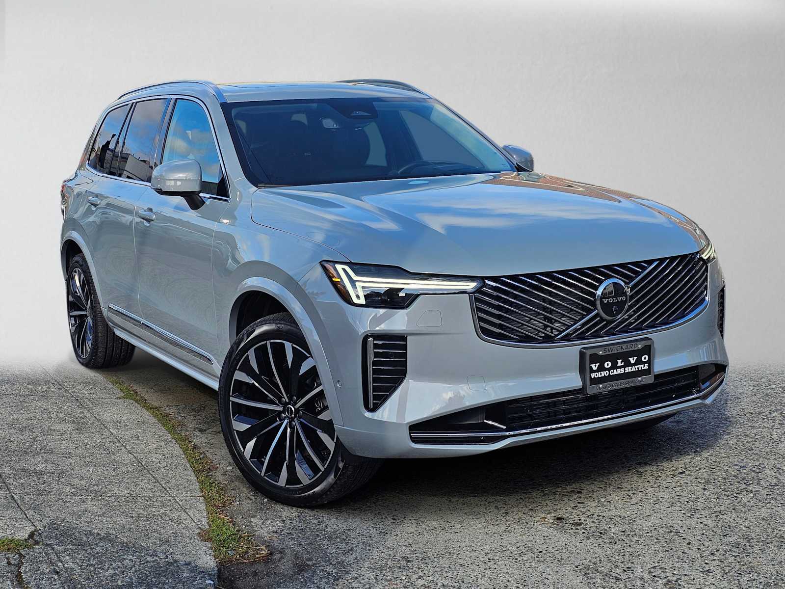 2027 Volvo XC90 Plug-In Hybrid
