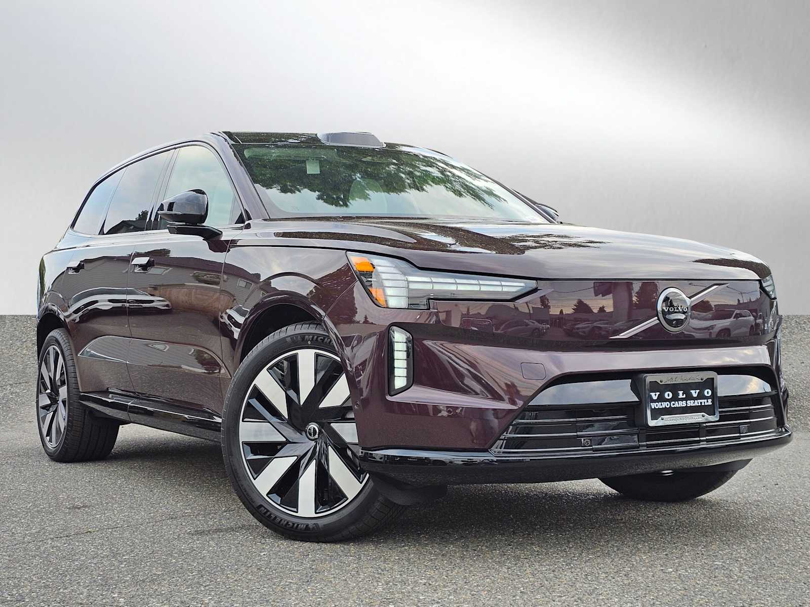 2025 Volvo EX90