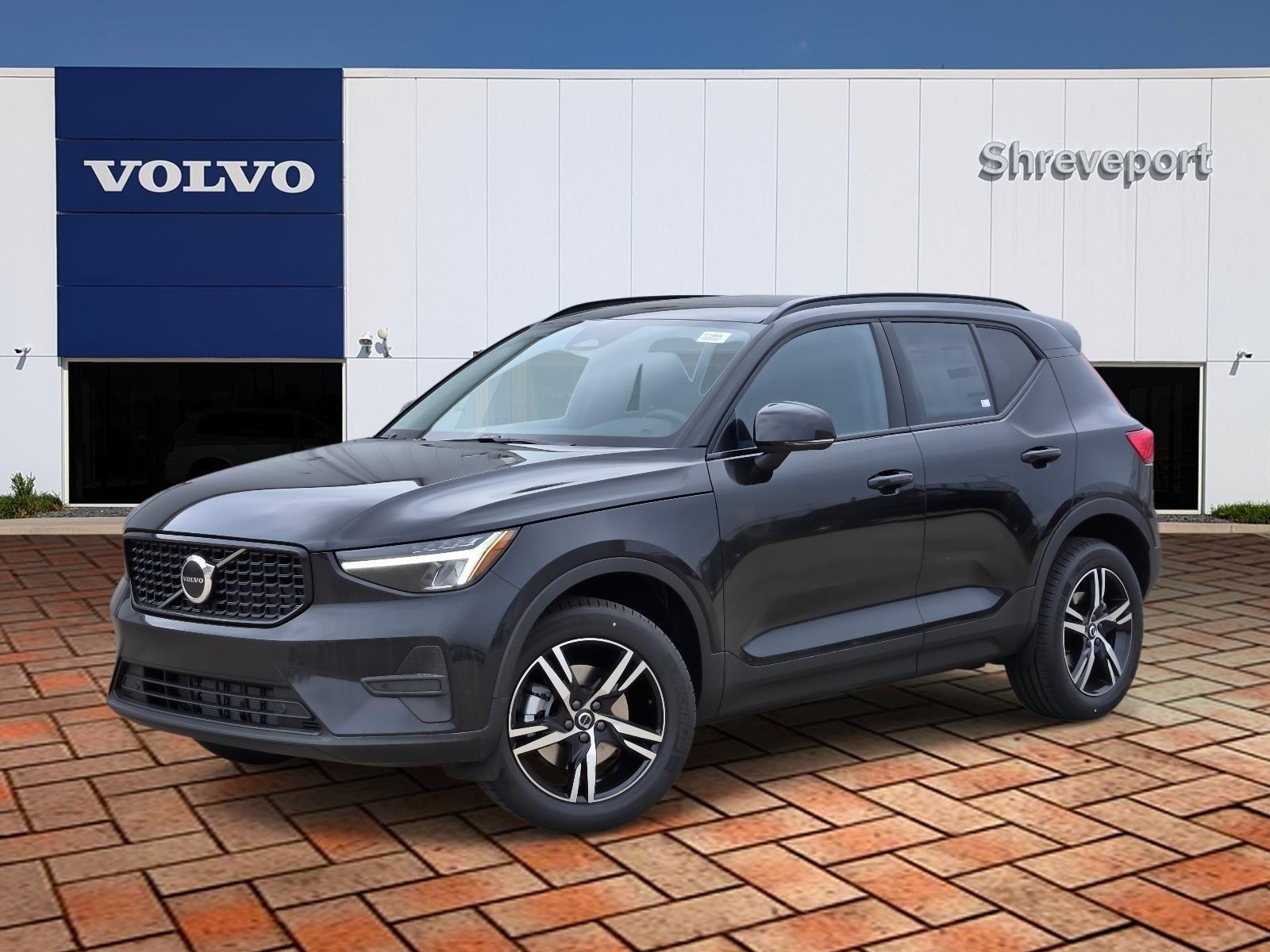 2026 Volvo XC40 B4 Core