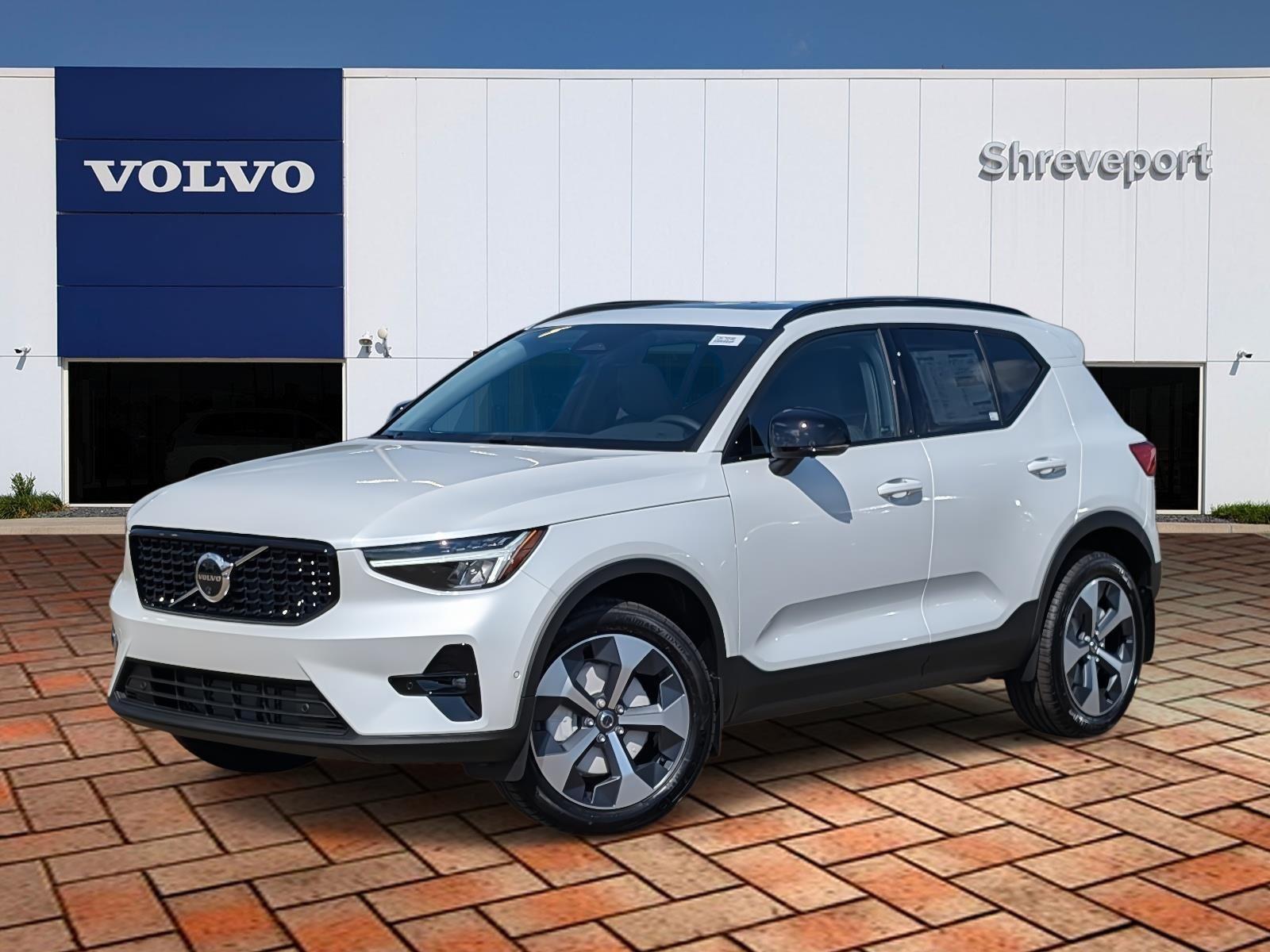2026 Volvo XC40 B4 Plus SUV
