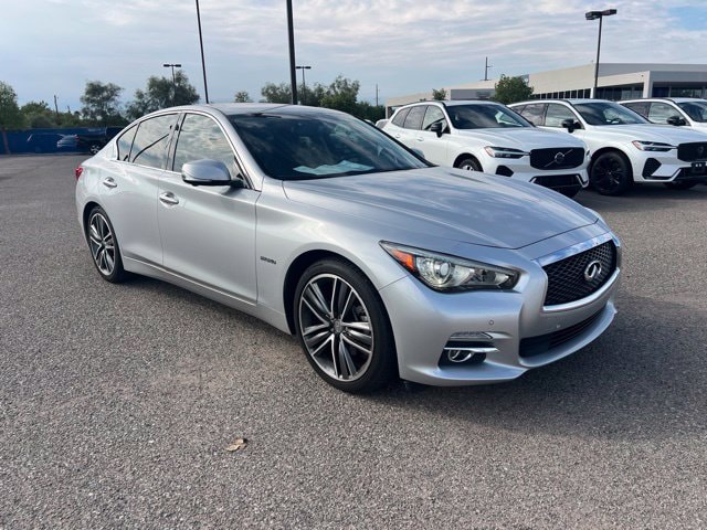 2016 INFINITI Q50