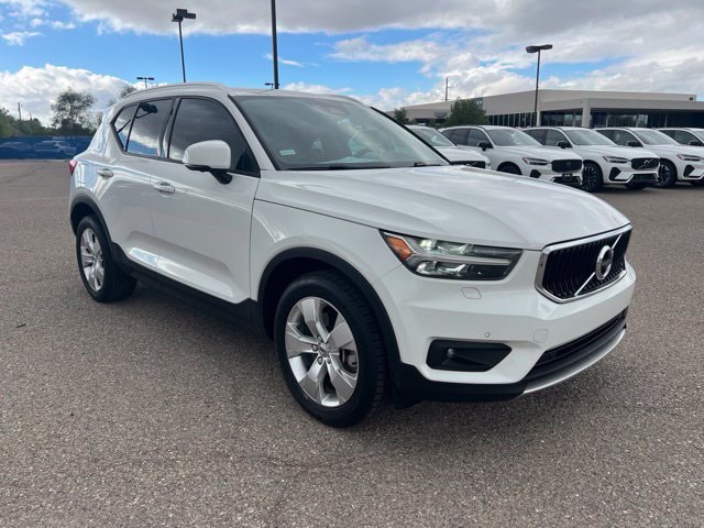 2020 Volvo XC40