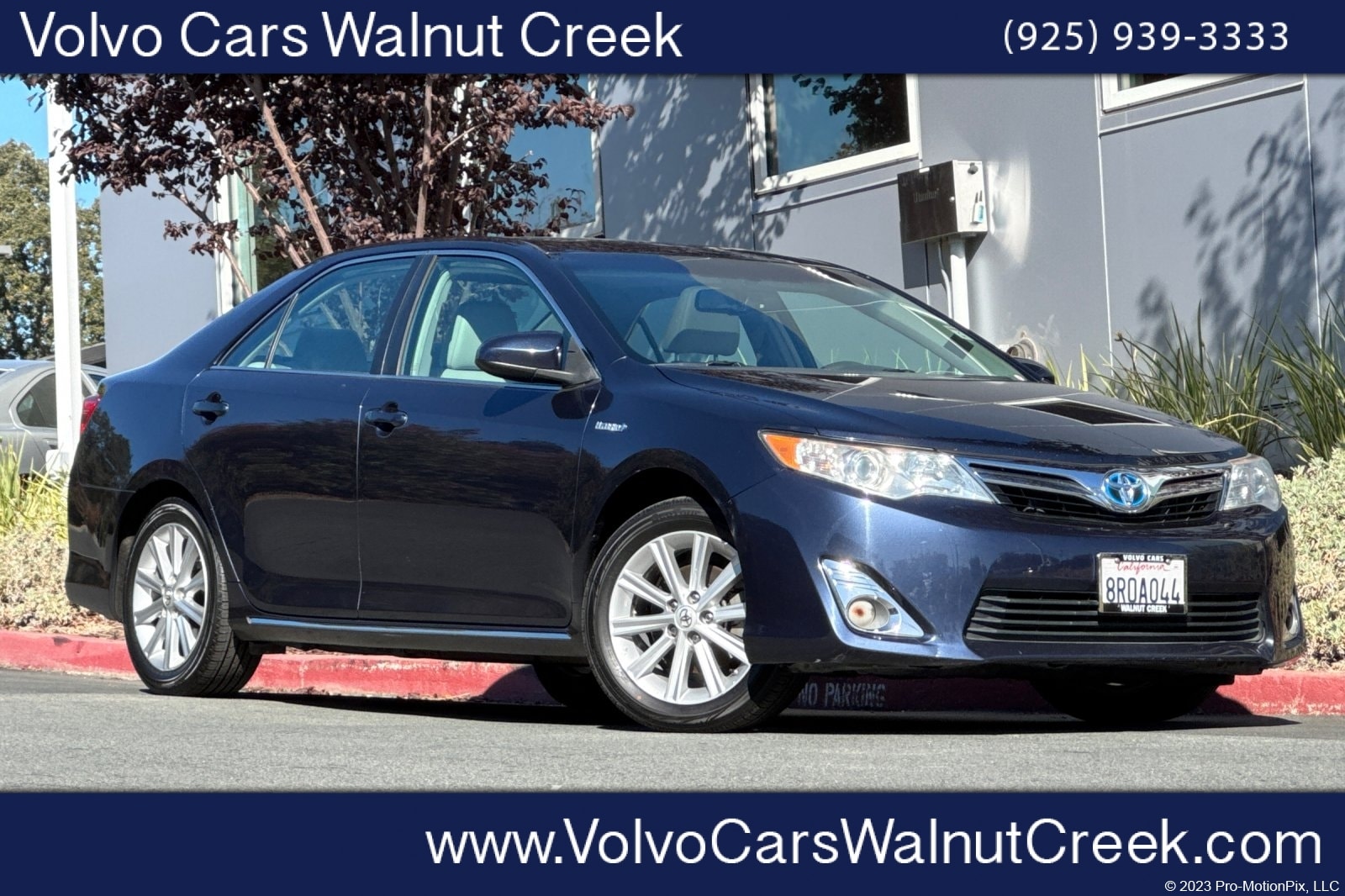 2014 Toyota Camry XLE Hybrid