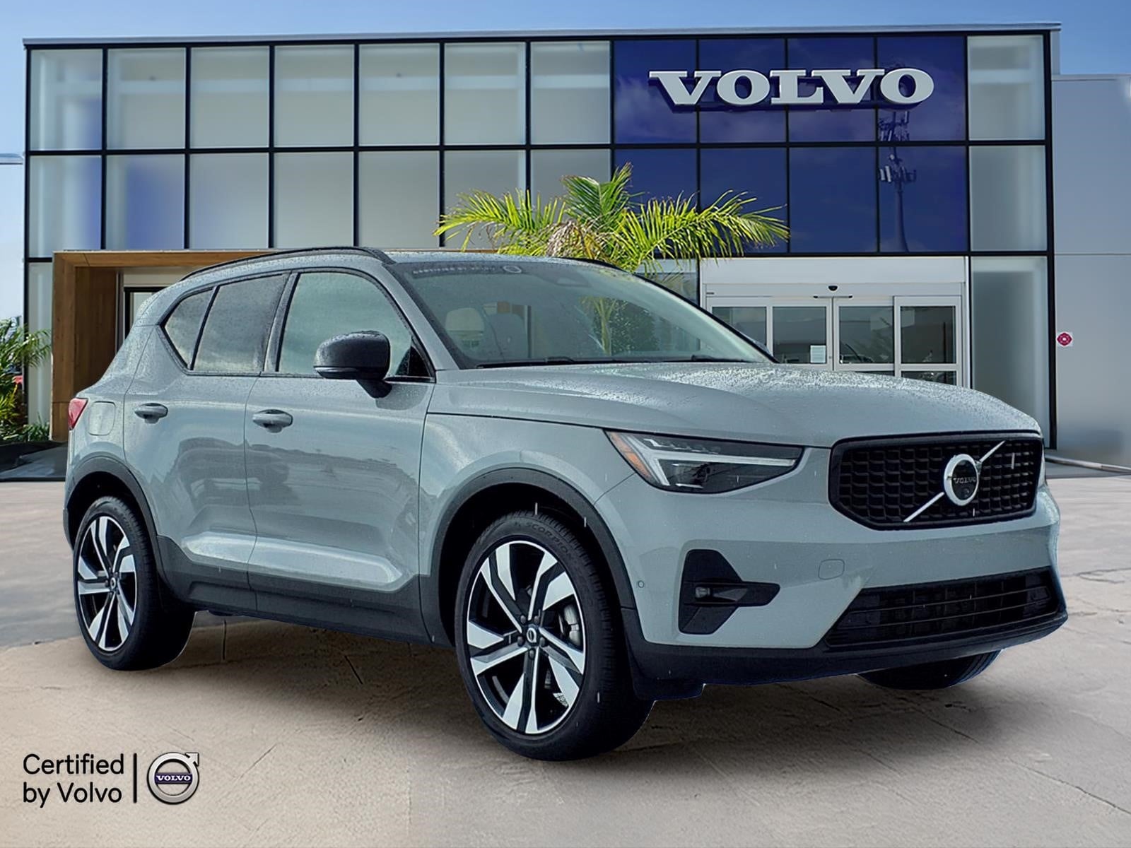 2025 Volvo XC40 Ultra