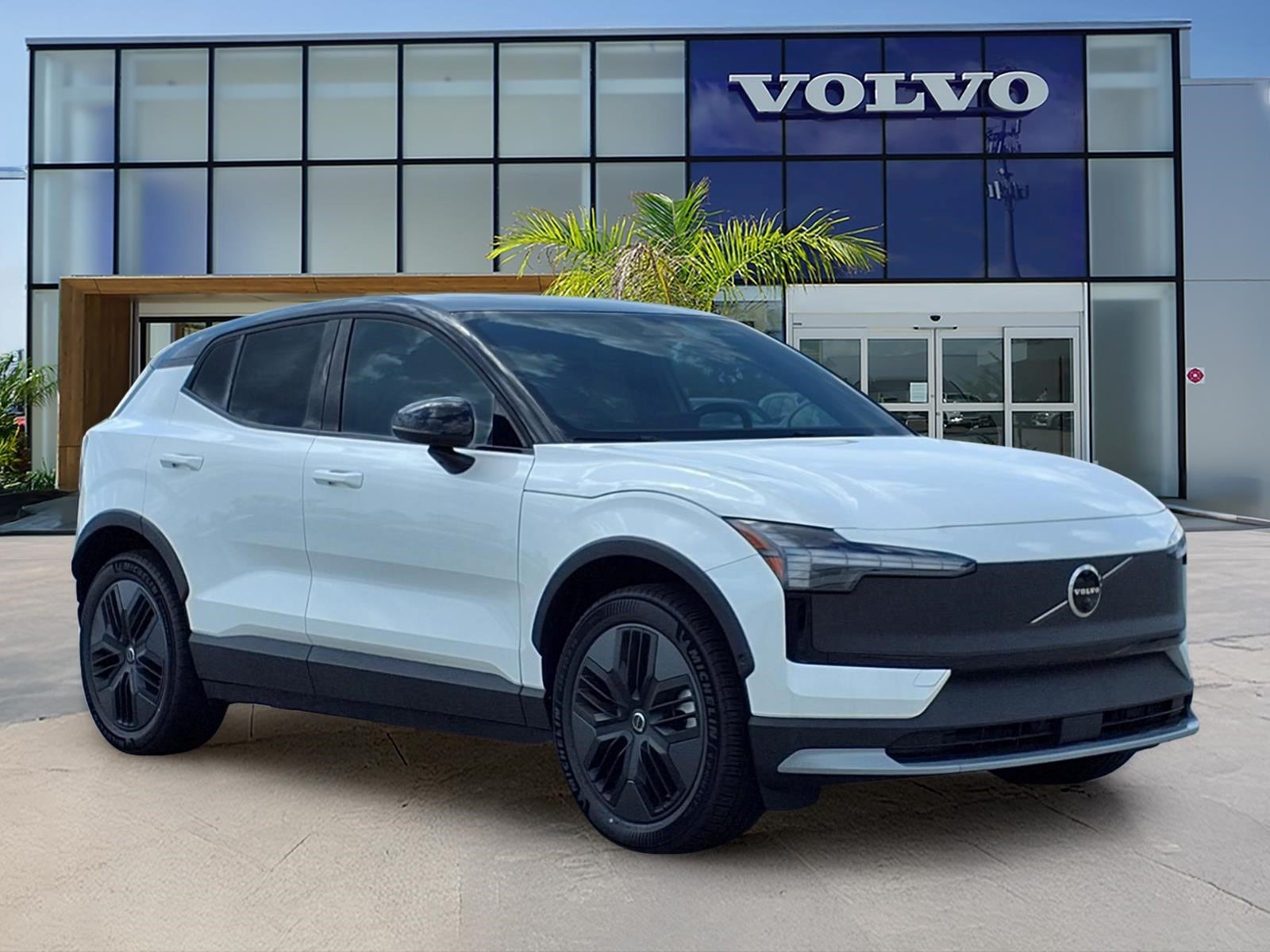 2026 Volvo EX30 Cross Country