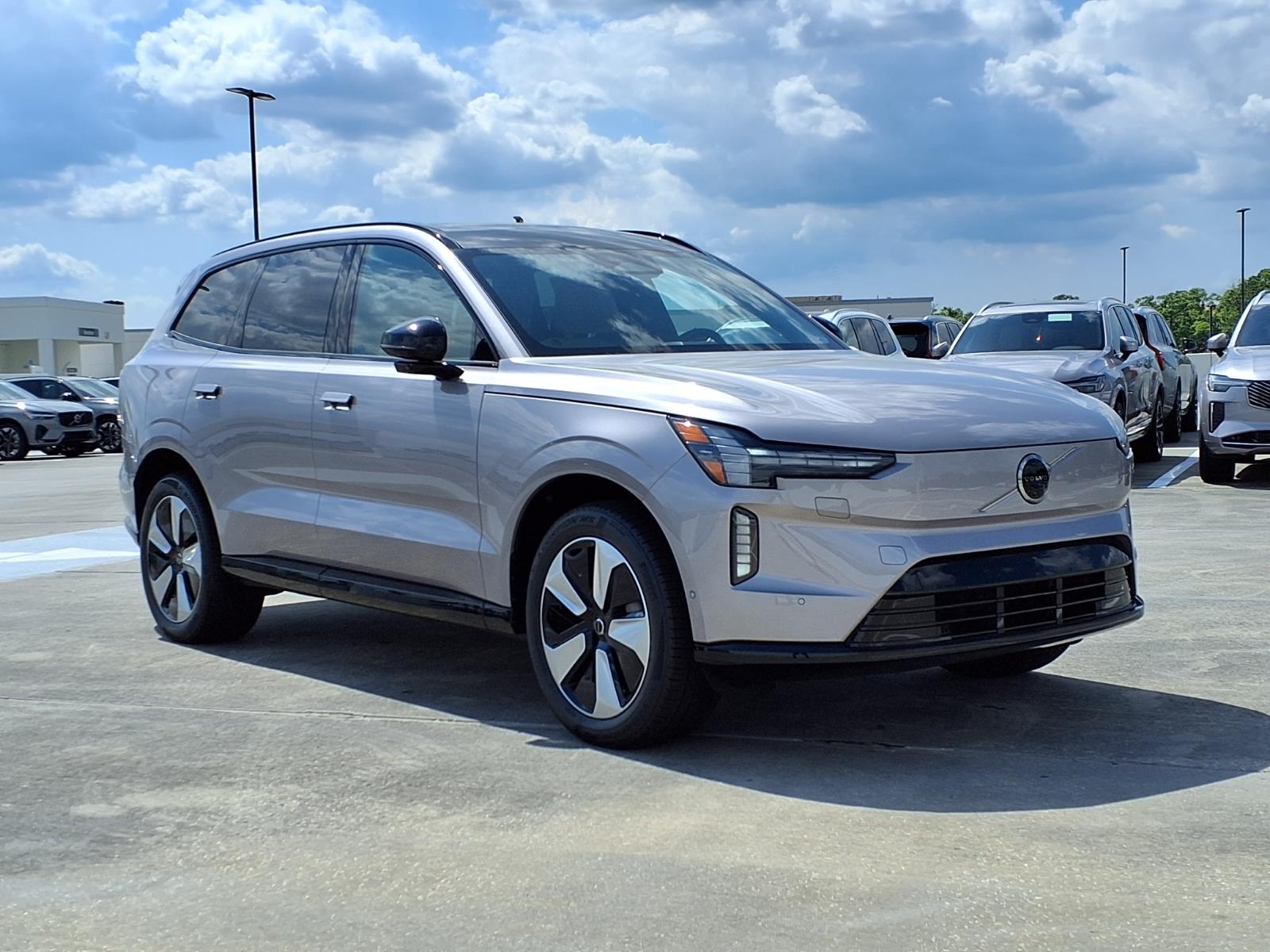 2026 Volvo EX90