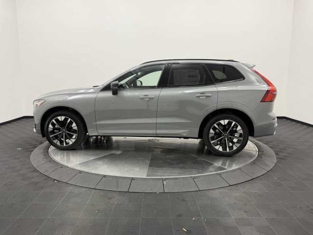 New 2026 Volvo XC60 B5 Plus SUV