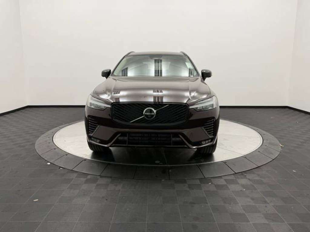 New 2026 Volvo XC60 B5 Plus SUV