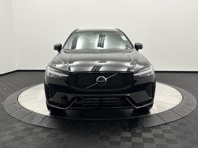 New 2026 Volvo XC60 plug-in hybrid T8 Plus SUV