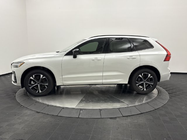 New 2026 Volvo XC60 B5 Core SUV
