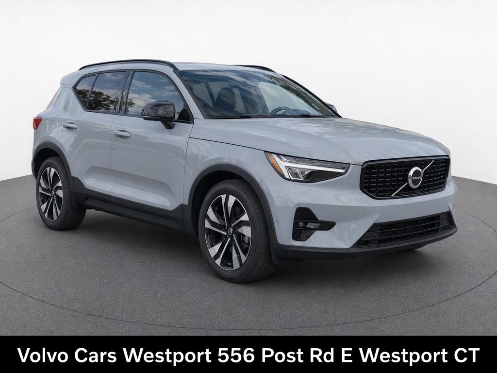 2024 Volvo XC40
