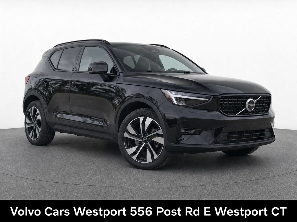 2024 Volvo XC40