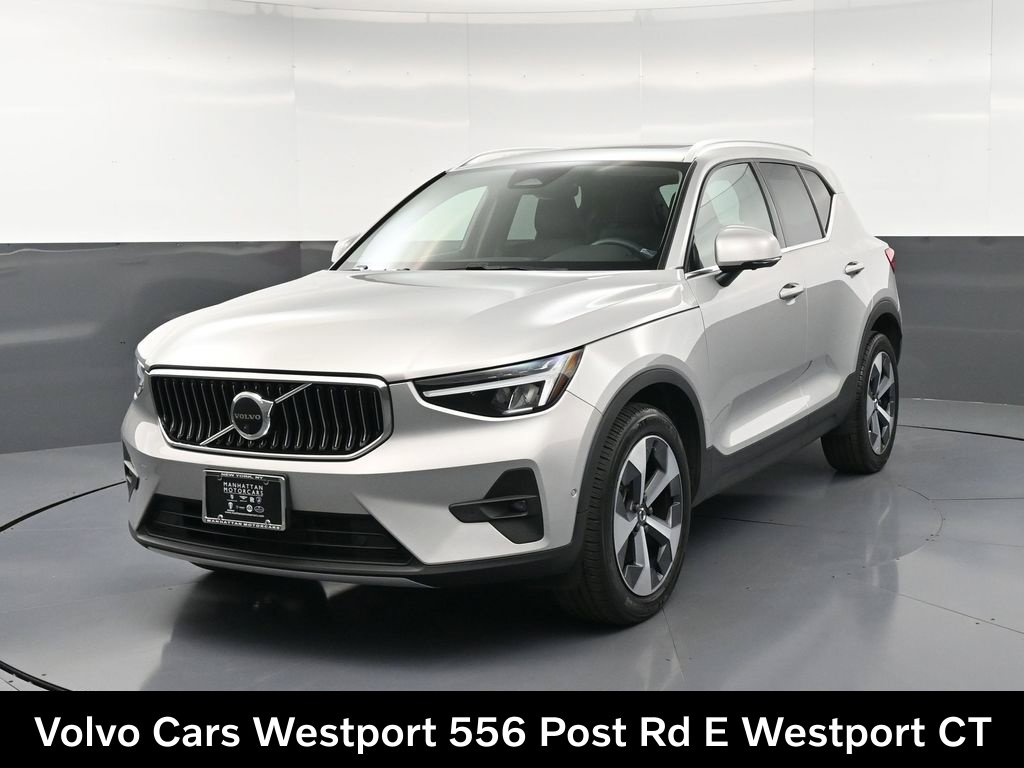 2023 Volvo XC40
