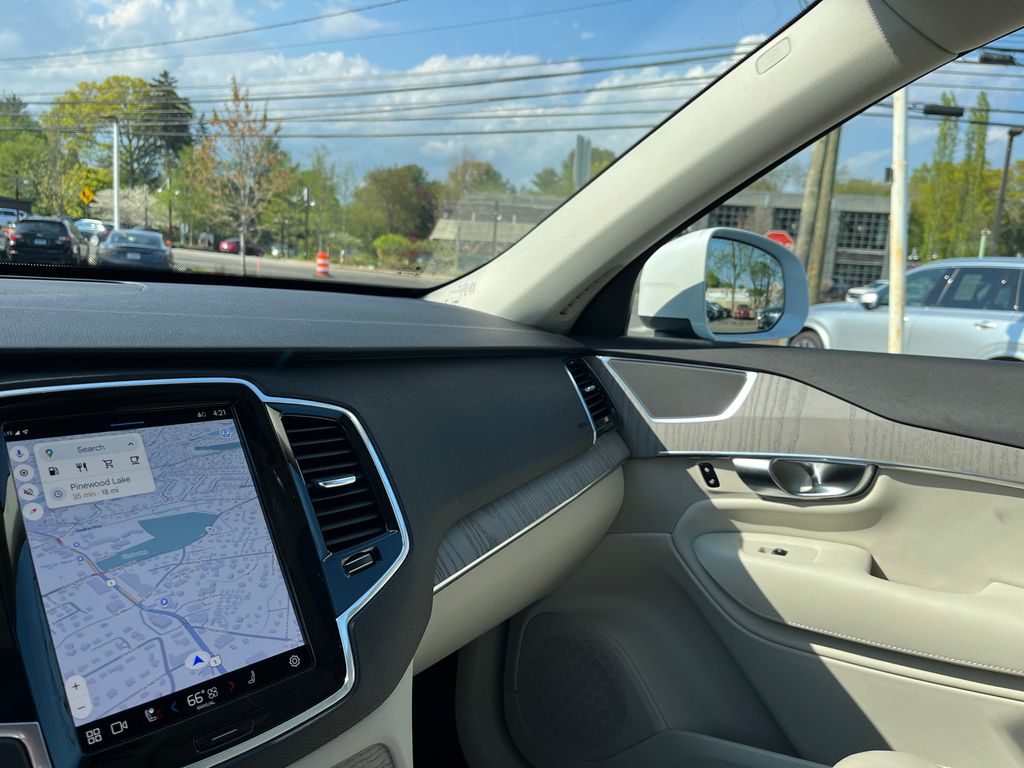 2025 Volvo XC90 Plus - Photo 19