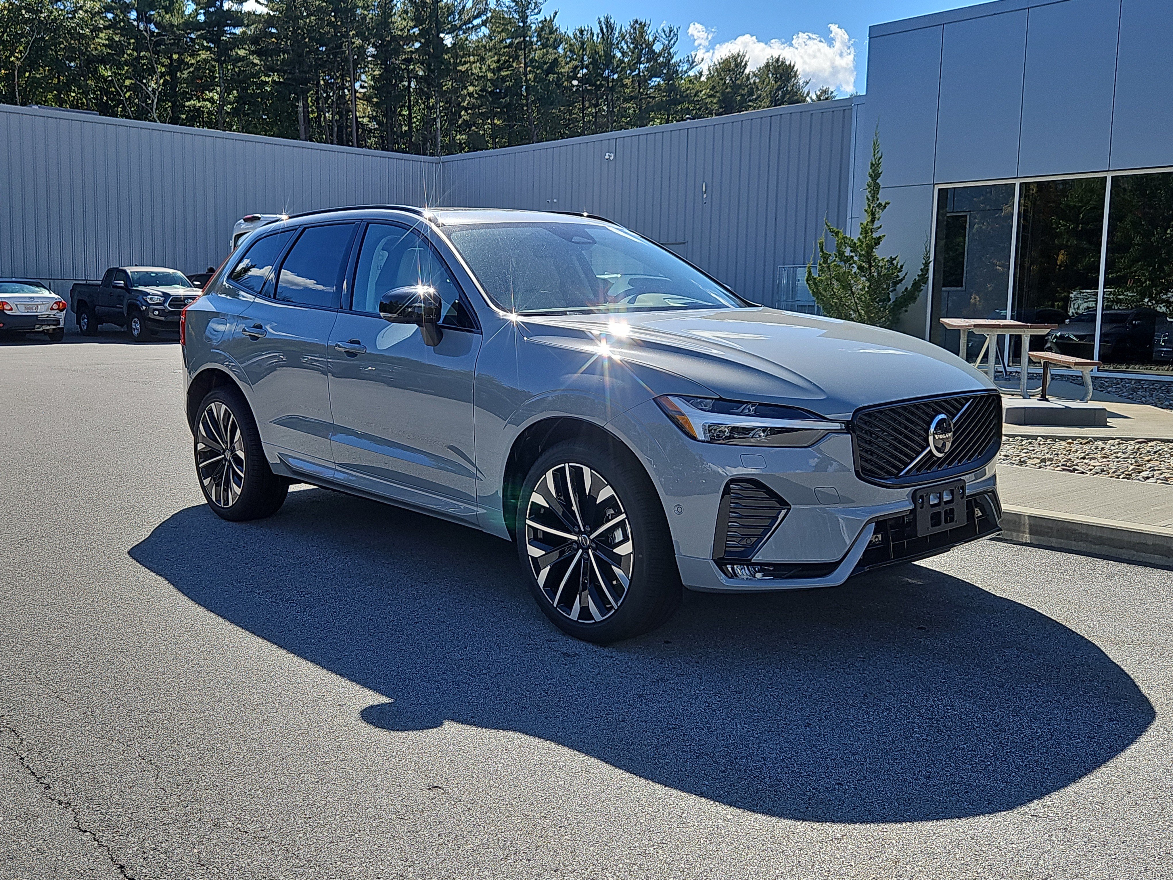 2027 Volvo XC60 B5 Ultra SUV
