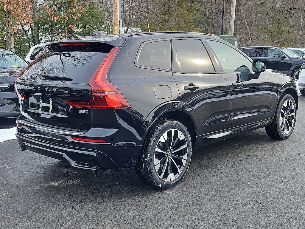 New 2026 Volvo XC60 B5 Plus SUV
