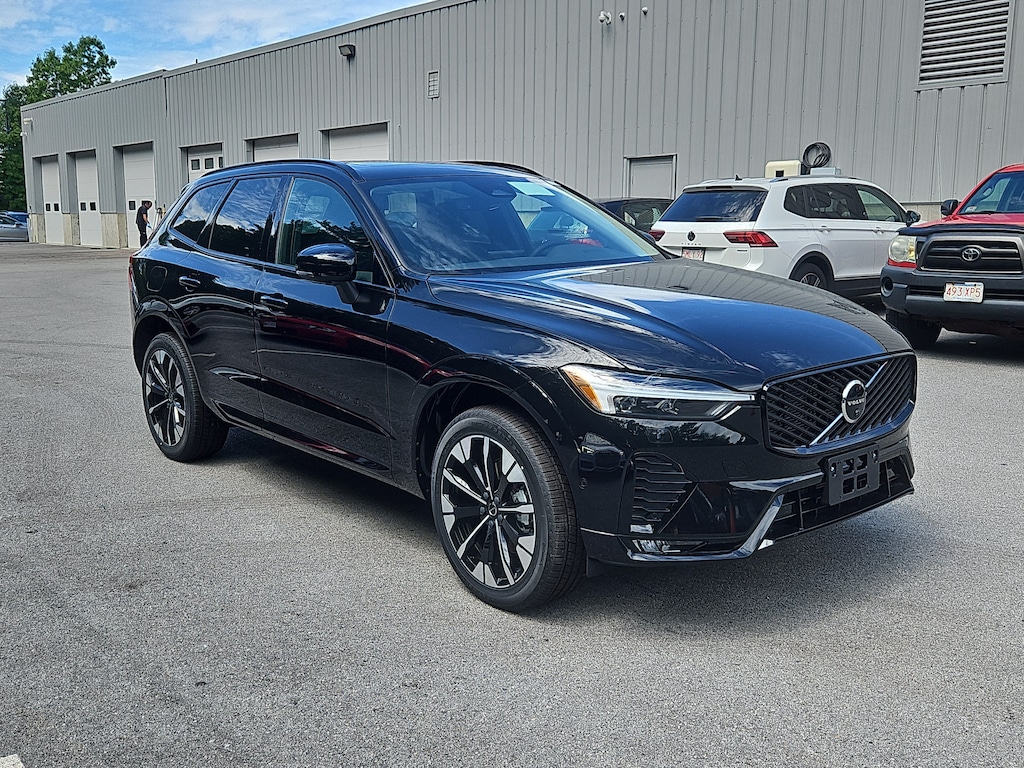 New 2026 Volvo XC60 B5 Plus SUV