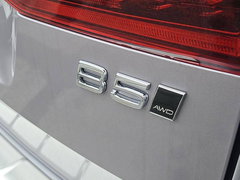 Used 2026 Volvo XC60 B5 Plus SUV