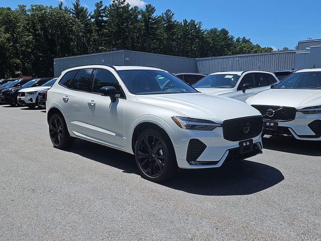 New 2026 Volvo XC60 B5 Ultra Black Edition SUV