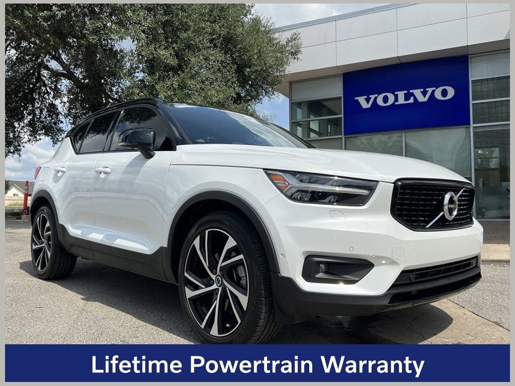 Certified 2022 Volvo XC40 R-Design SUV